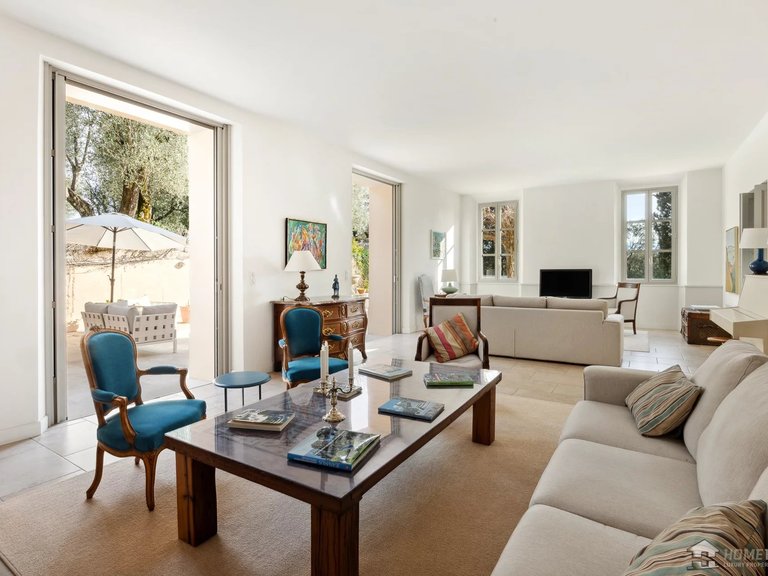 Villa for Sale in Grasse, Mougins, Valbonne, Grasse Area 1