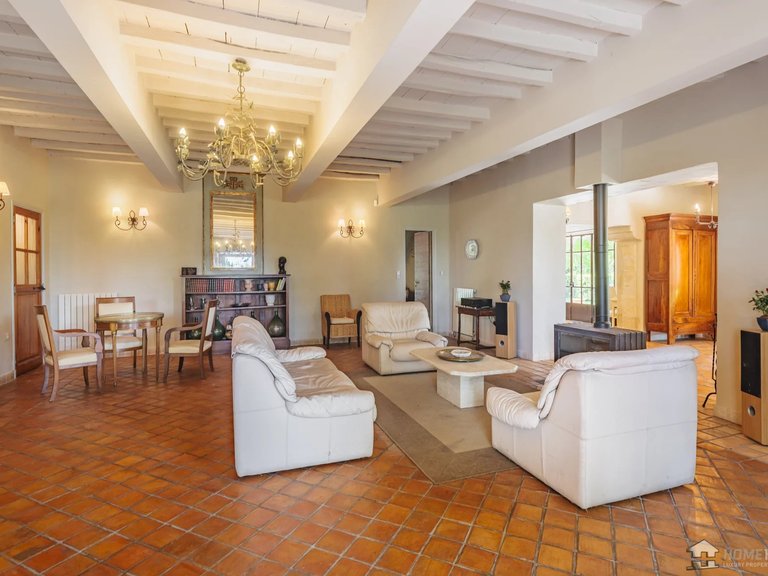 Villa for Sale in , Avignon And North Provence 5