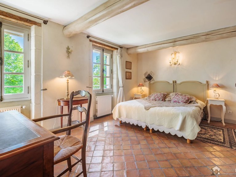 Villa for Sale in , Avignon And North Provence 6
