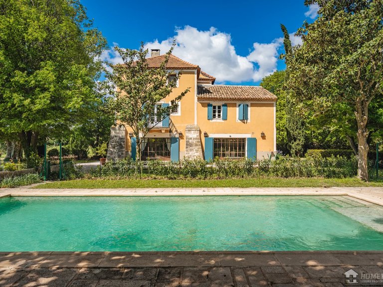 Villa for Sale in , Avignon And North Provence 9