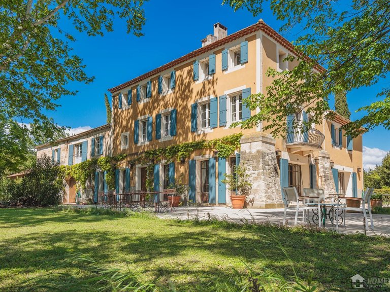 Villa for Sale in , Avignon And North Provence 12