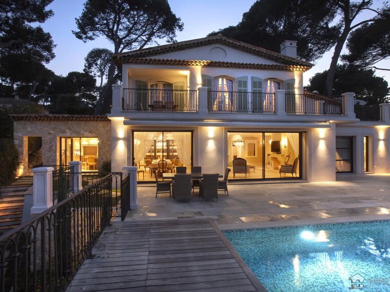 Villa for Sale in Cap D Antibes, Antibes Area 1