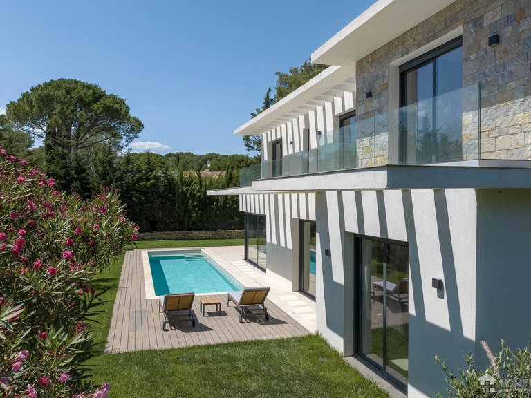 Villa for Sale in Mougins, Mougins, Valbonne, Grasse Area 4