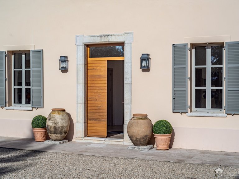 Villa for Sale in Grasse, Mougins, Valbonne, Grasse Area 9