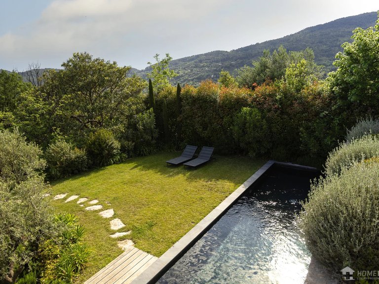 Villa for Sale in Fayence, Var Countryside (fayence, Lorgues, Cotignac) 2