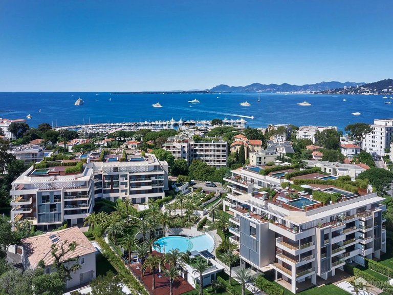 Apartment for Sale in Cap D Antibes, Antibes Area 1