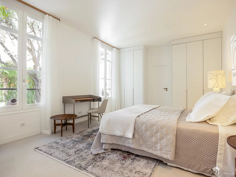 Villa for Sale in Cannes, Cannes Area 7