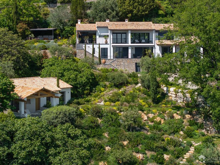 Villa for Sale in Fayence, Var Countryside (fayence, Lorgues, Cotignac) 11