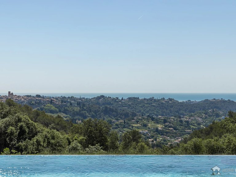 Villa for Sale in St Paul, Vence, St. Paul Area 2