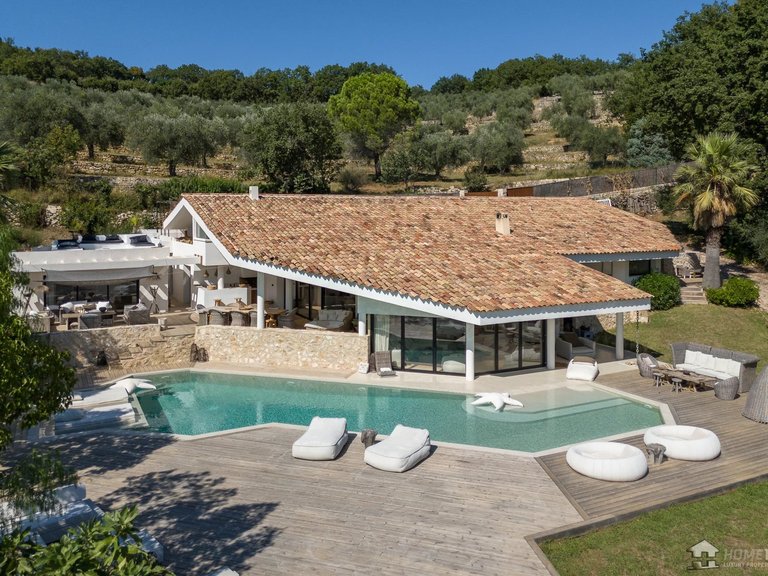 Villa for Sale in Le Rouret, Mougins, Valbonne, Grasse Area 1