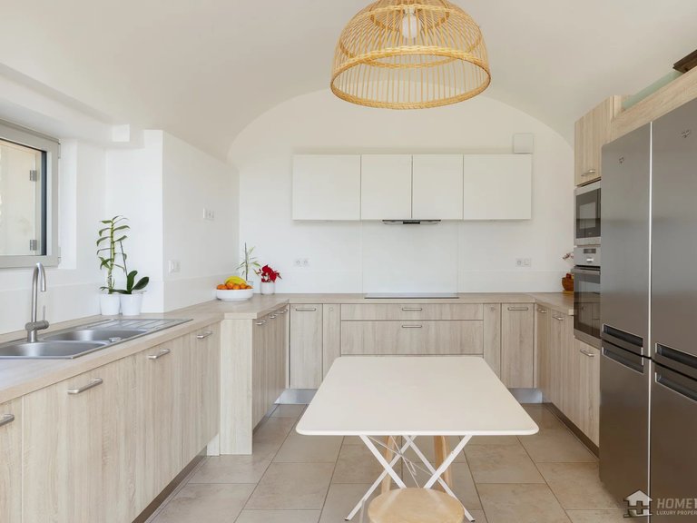 Villa for Sale in Grasse, Mougins, Valbonne, Grasse Area 13