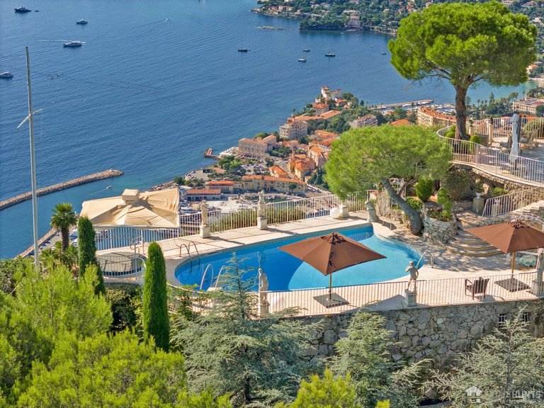 Villa for Sale in Villefranche Sur Mer, Villefranche, Cap Ferrat Area 2