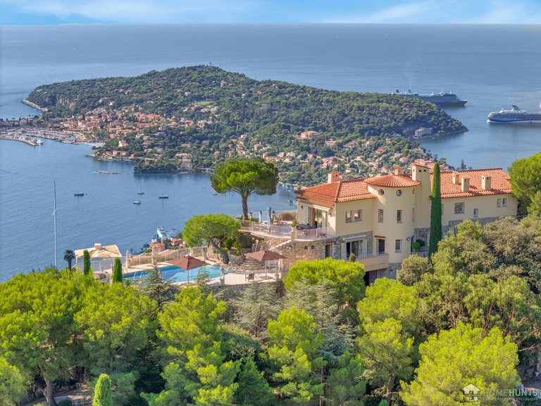Villa for Sale in Villefranche Sur Mer, Villefranche, Cap Ferrat Area 8