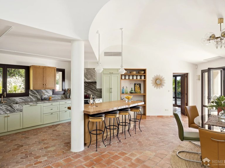 Villa for Sale in Vence, Vence, St. Paul Area 6