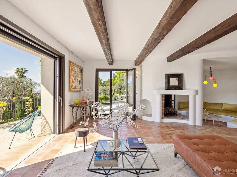 Villa for Sale in Vence, Vence, St. Paul Area 8
