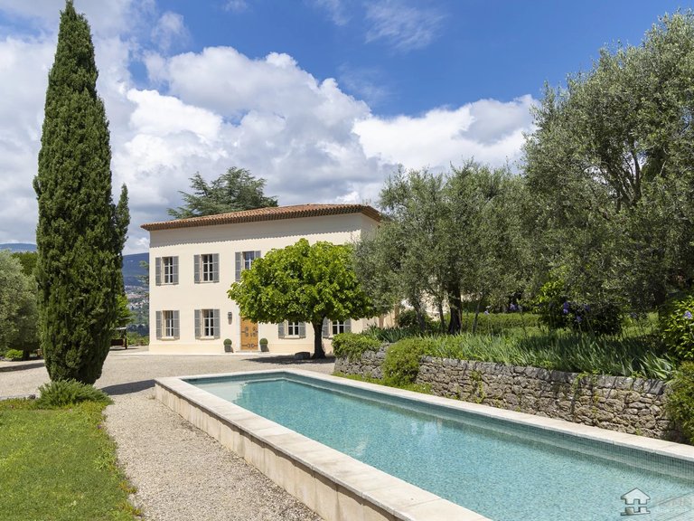 Villa for Sale in Grasse, Mougins, Valbonne, Grasse Area 15