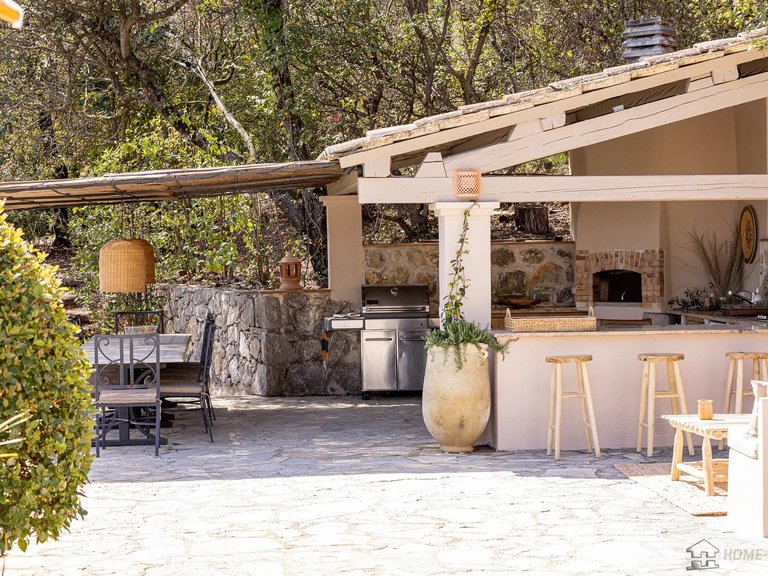 Villa for Sale in Le Tignet, Mougins, Valbonne, Grasse Area 1