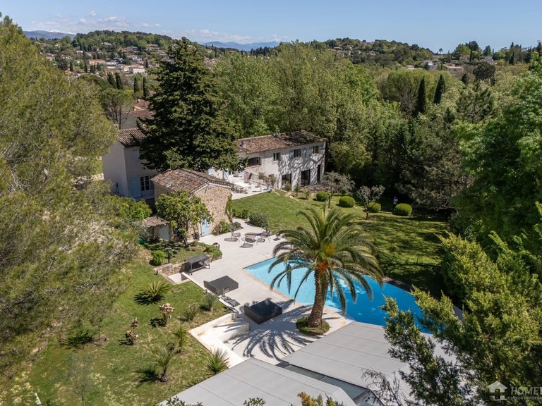 Villa for Sale in Valbonne, Mougins, Valbonne, Grasse Area 1