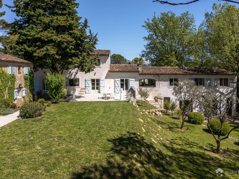 Villa for Sale in Valbonne, Mougins, Valbonne, Grasse Area 3