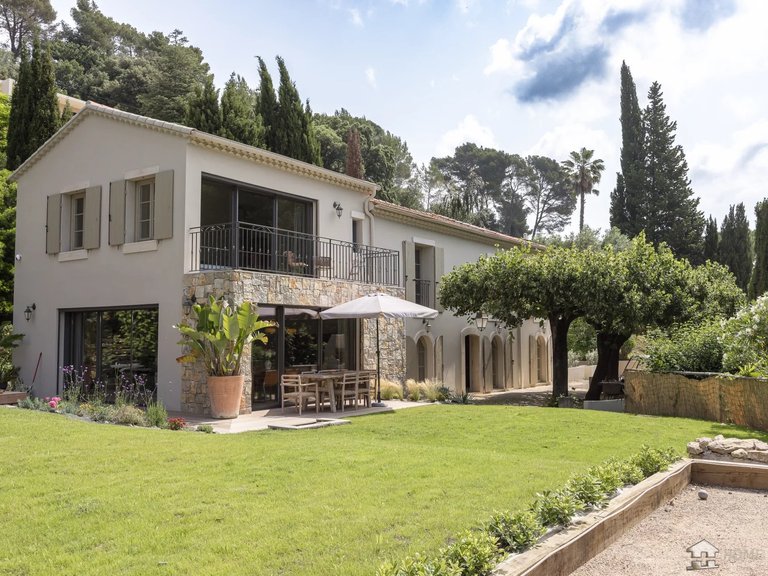 Villa for Sale in Pegomas, Mougins, Valbonne, Grasse Area 1