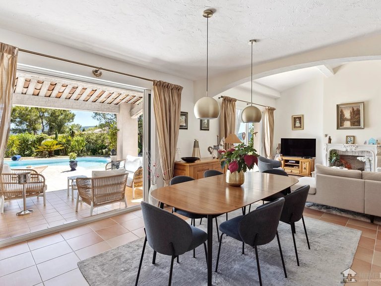 Villa for Sale in Peymeinade, Mougins, Valbonne, Grasse Area 5