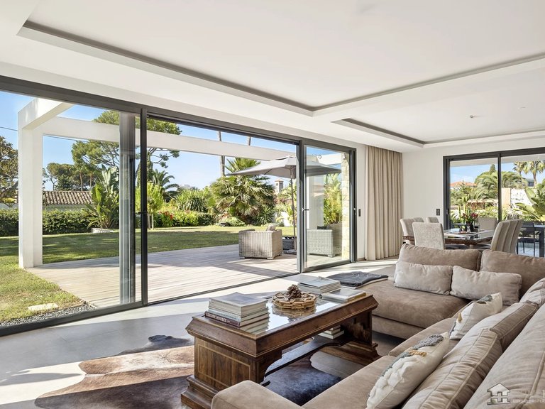 Villa for Sale in Cap D Antibes, Antibes Area 1