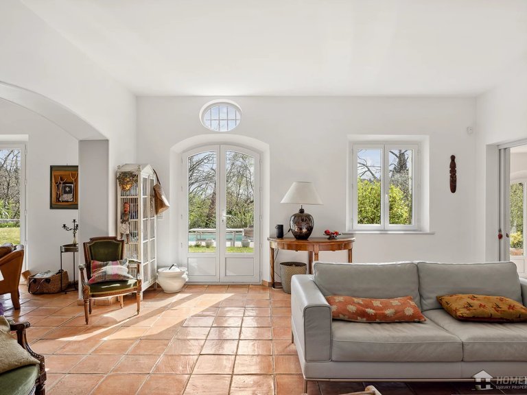 Villa for Sale in Grasse, Mougins, Valbonne, Grasse Area 9