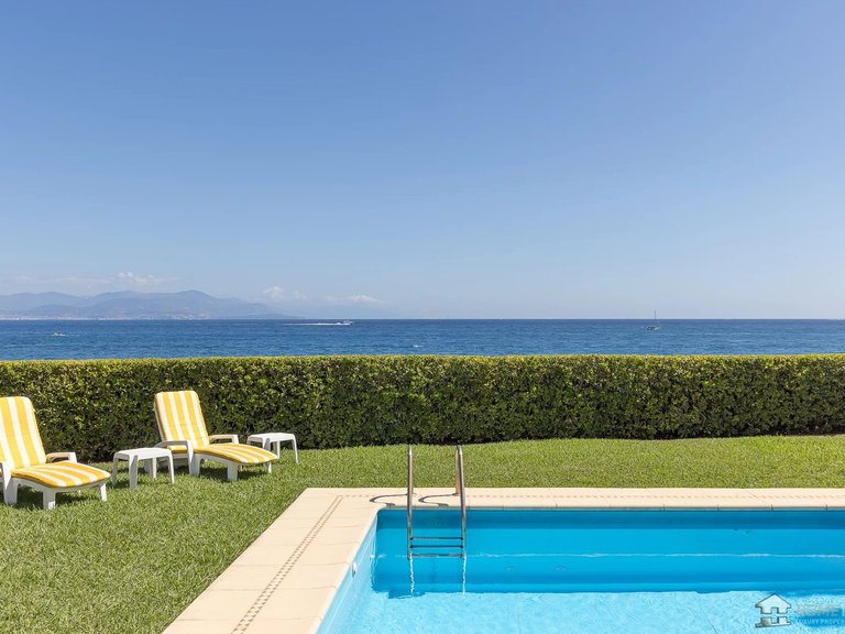 Villa for Sale in Cap D Antibes, Antibes Area 1
