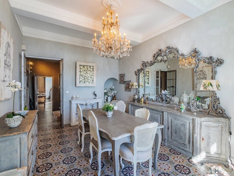 Villa for Sale in , Avignon And North Provence 6