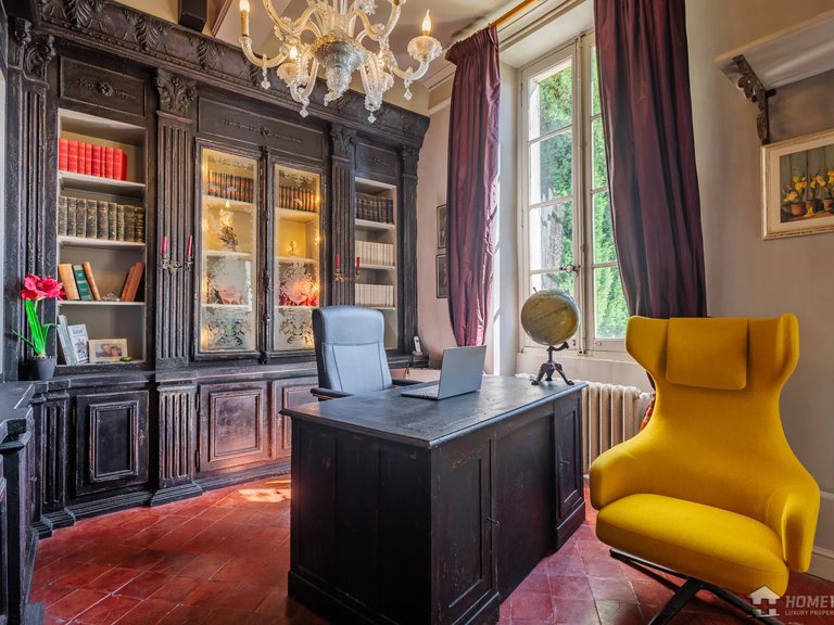 Villa for Sale in , Avignon And North Provence 8