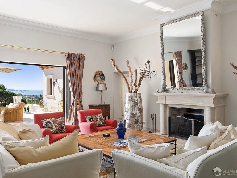 Villa for Sale in Cannes, Cannes Area 8