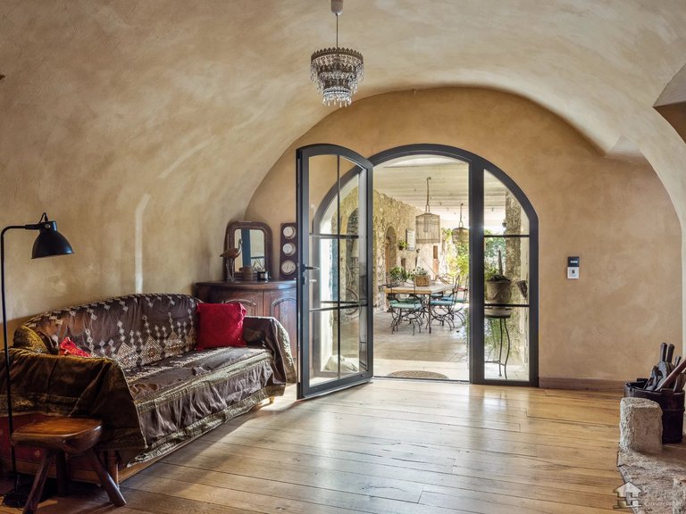 Villa for Sale in La Colle Sur Loup, Vence, St. Paul Area 3
