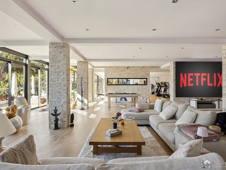 Villa for Sale in Cannes, Cannes Area 5