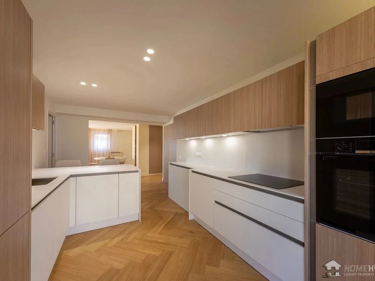 Apartment for Sale in Antibes, Antibes Area 7