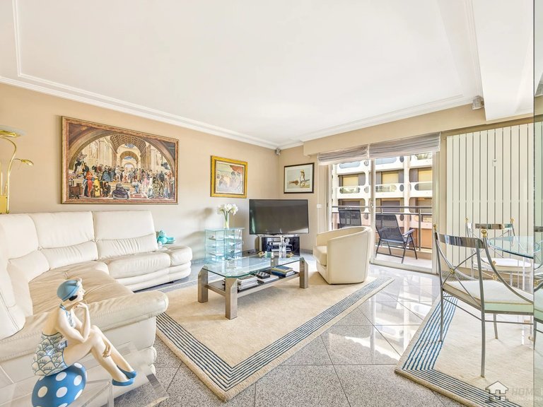 Apartment for Sale in Cannes, Cannes Area 1