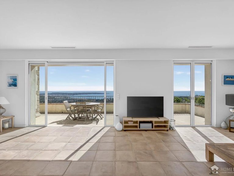 Villa for Sale in Vallauris, Antibes Area 5