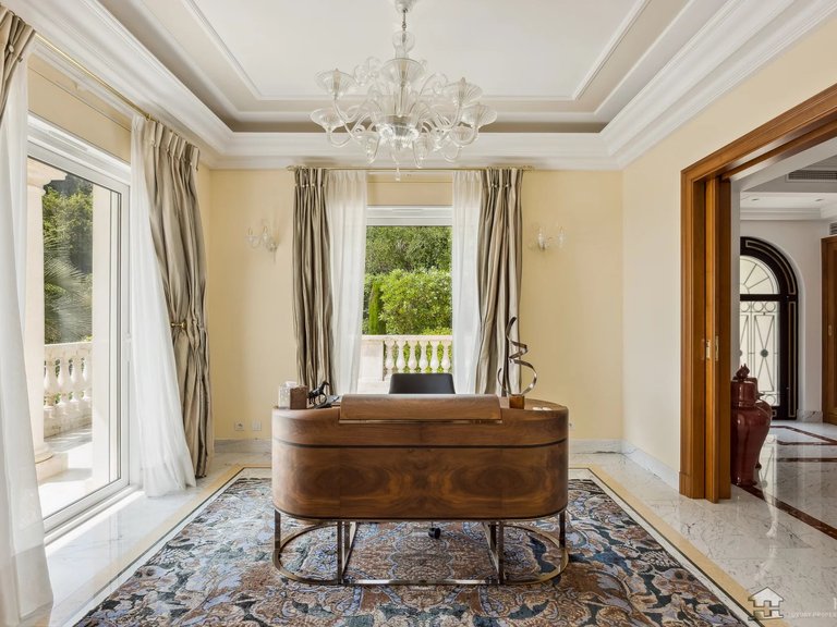 Villa for Sale in Villefranche Sur Mer, Villefranche, Cap Ferrat Area 14