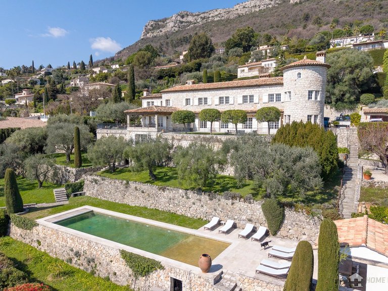 Villa for Sale in Vence, Vence, St. Paul Area 1