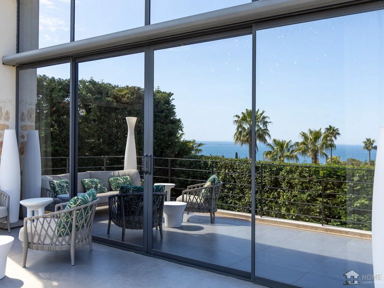 Villa for Sale in Cannes, Cannes Area 3