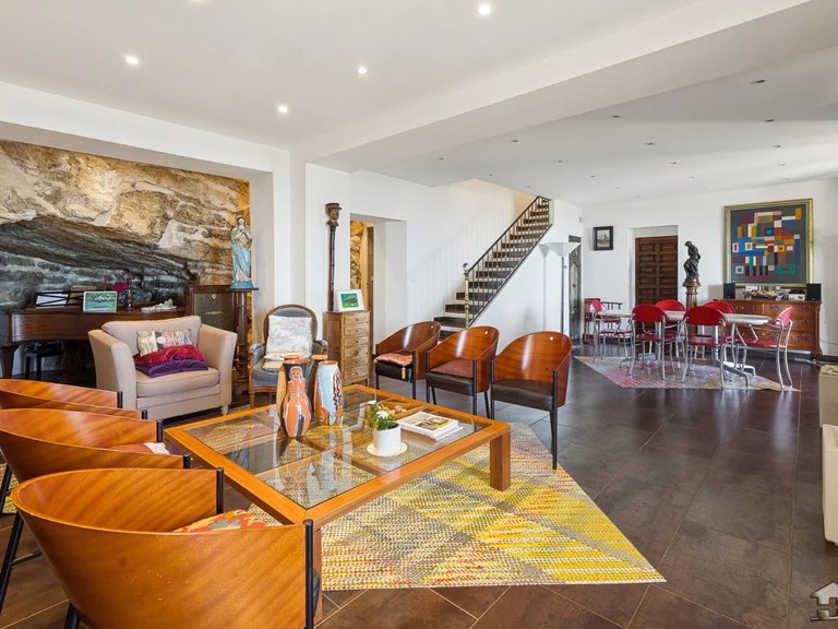 Villa for Sale in Grasse, Mougins, Valbonne, Grasse Area 2