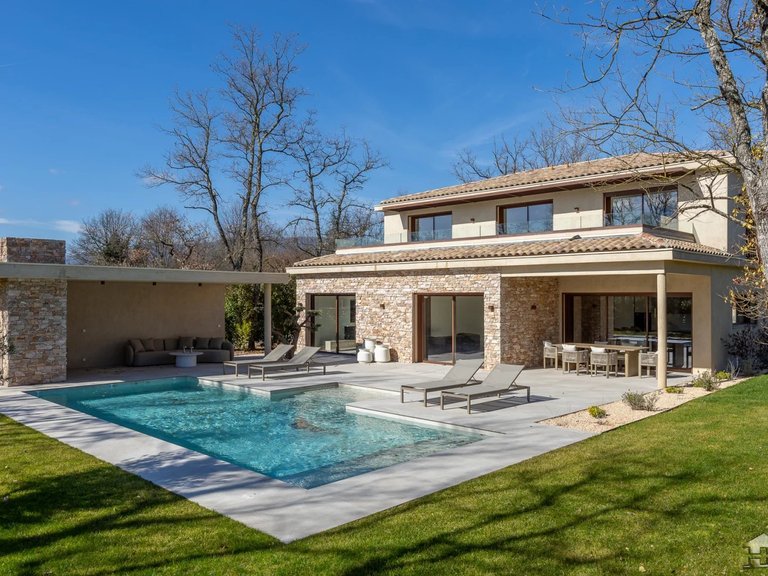 Villa for Sale in Fayence, Var Countryside (fayence, Lorgues, Cotignac) 1
