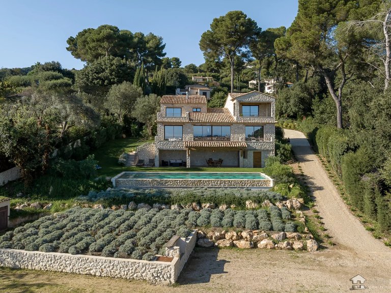 Villa for Sale in St Paul, Vence, St. Paul Area 13