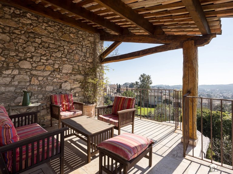 Villa for Sale in La Colle Sur Loup, Vence, St. Paul Area 12