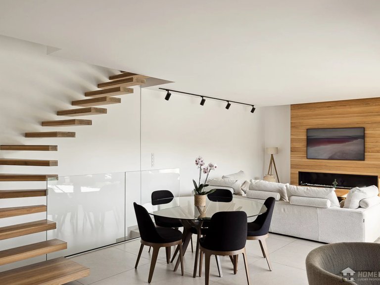 Villa for Sale in St Paul, Vence, St. Paul Area 9