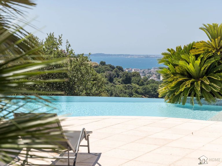 Villa for Sale in Cagnes Sur Mer, Antibes Area 4