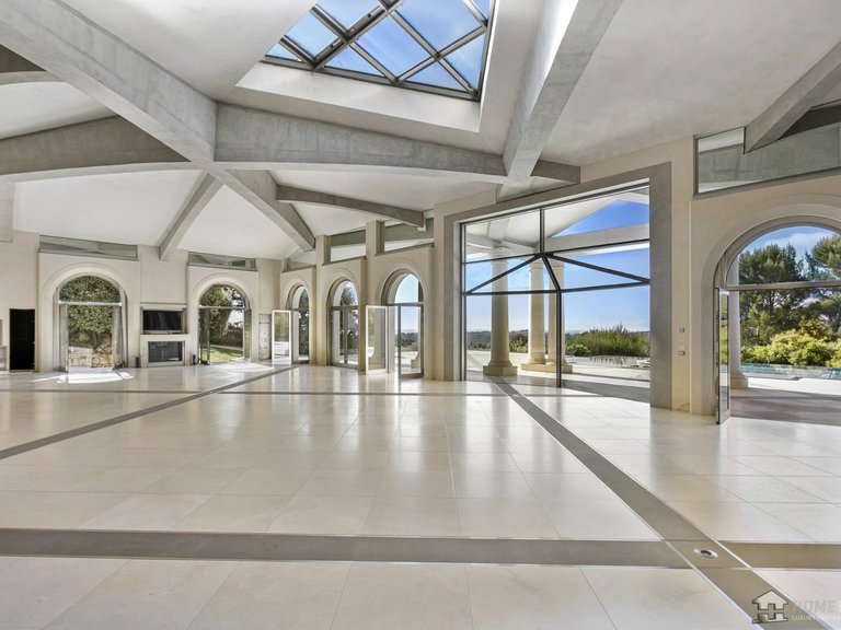 Villa for Sale in Biot, Mougins, Valbonne, Grasse Area 7