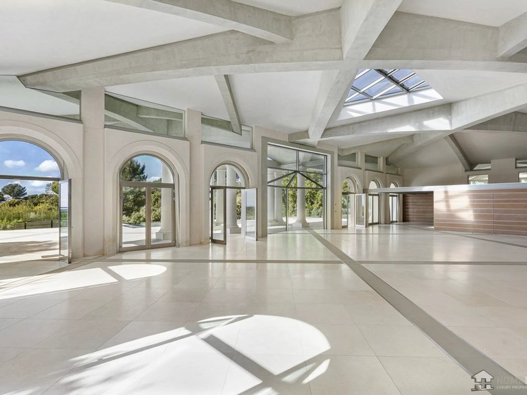 Villa for Sale in Biot, Mougins, Valbonne, Grasse Area 8