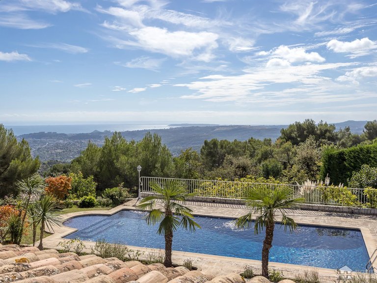 Villa for Sale in St Paul, Vence, St. Paul Area 2