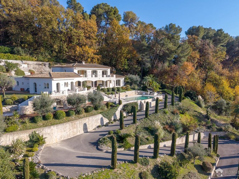 Villa for Sale in St Paul, Vence, St. Paul Area 3