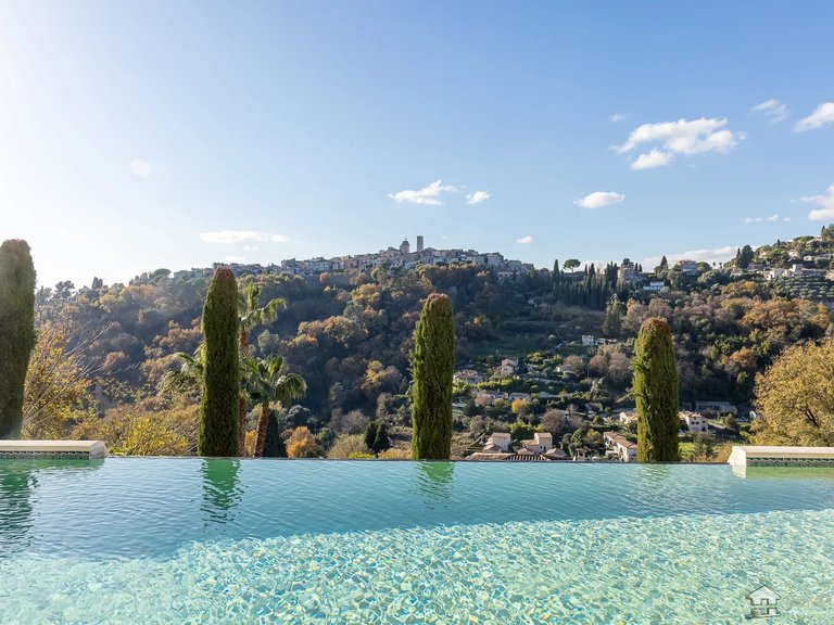 Villa for Sale in St Paul, Vence, St. Paul Area 5